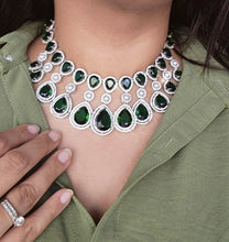 Load image into Gallery viewer, Ananya emerald and diamond necklace
