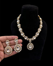 Load image into Gallery viewer, Uncut polki and jadau necklace with earrings
