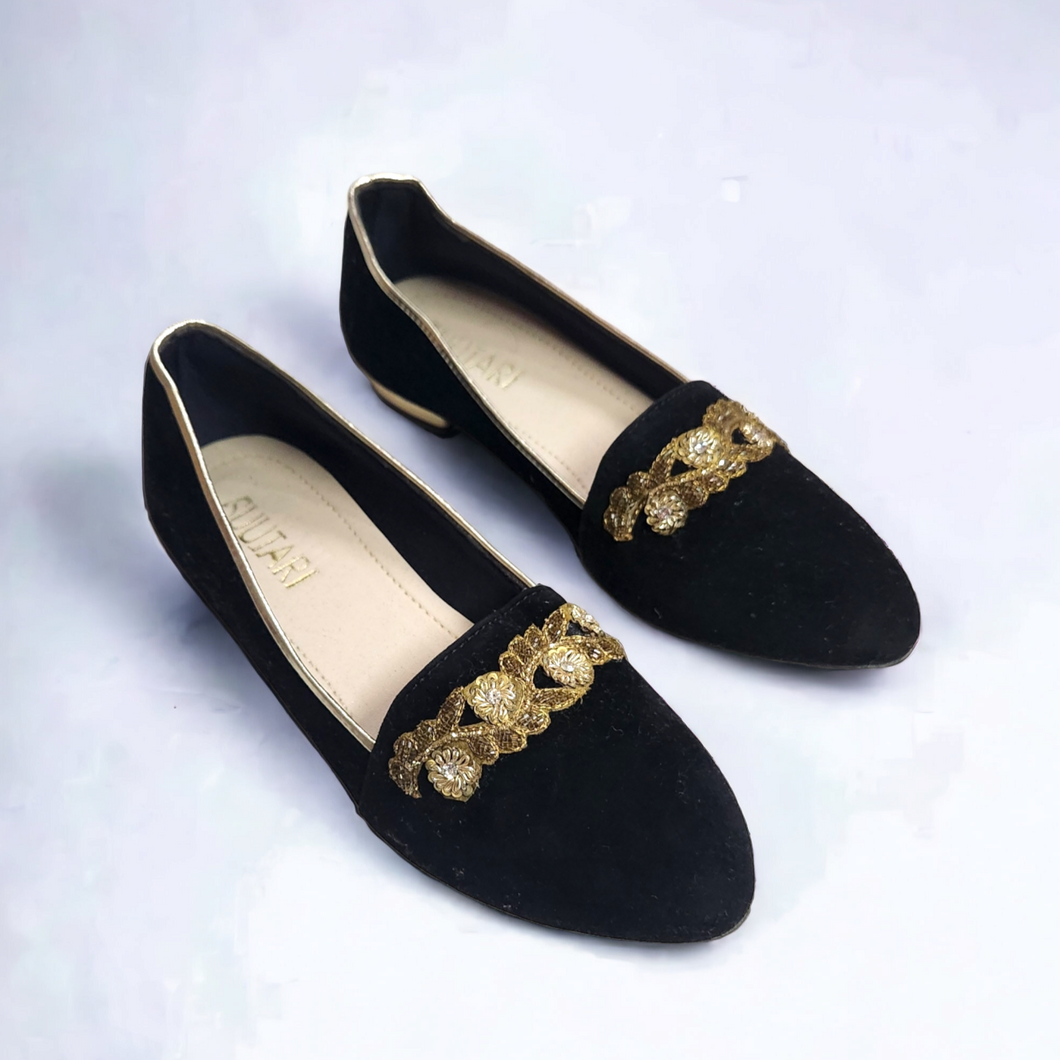 Embroidered loafer