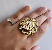 Load image into Gallery viewer, Ruby and Kundan statement ring
