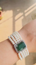 Load and play video in Gallery viewer, Emerald and pearl bracelet
